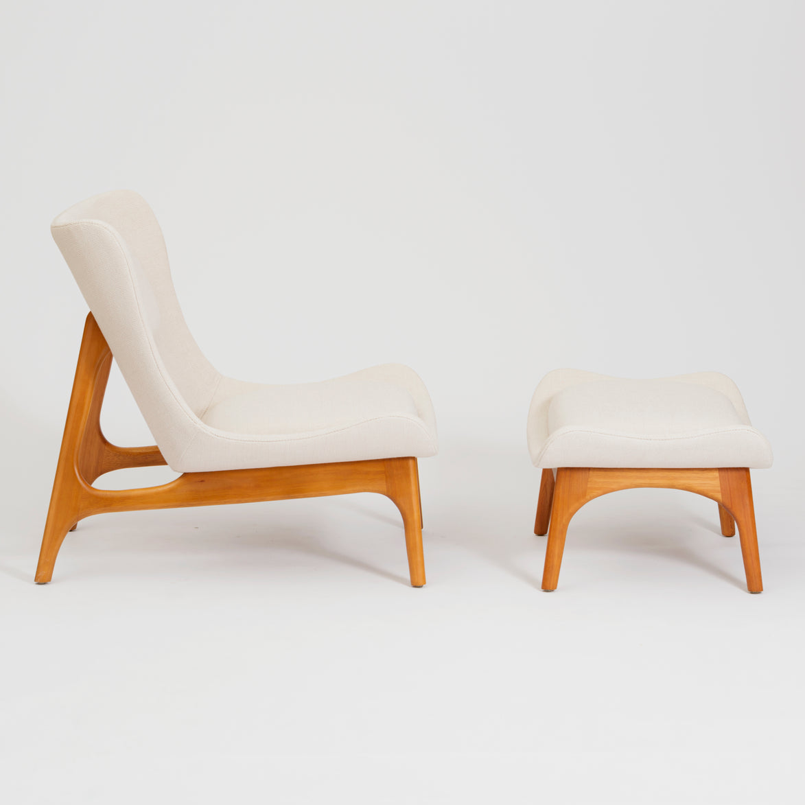 Poltrona Manacá + Puff Manacá