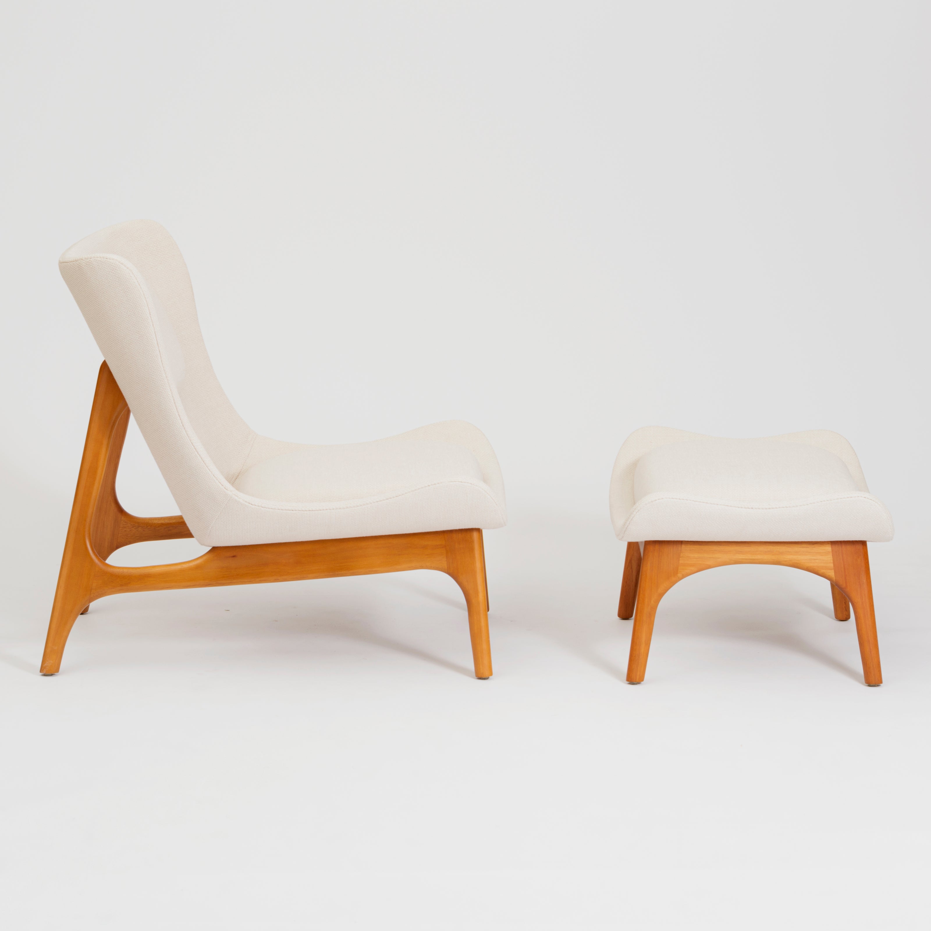 Poltrona Manacá + Puff Manacá